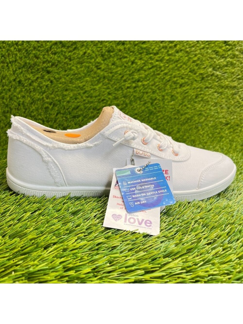 Skechers BOBS B‎ Cute Womens Size 11 Triple White Casual Walking Slip On Shoes